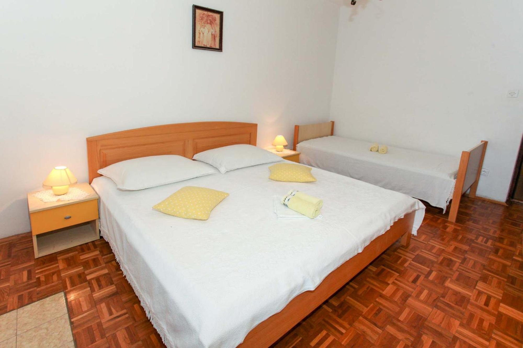 Apartmani Mila Pag Town Kültér fotó
